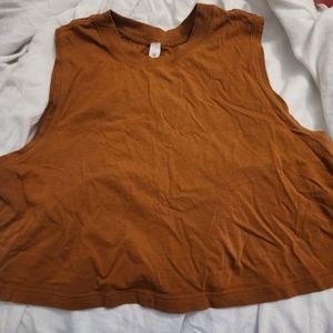 Lululemon crop shirt